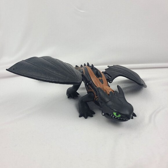 How to Train Your Dragon The Hidden World Toothless Night Fury 2018 Figure - Picture 1 of 13